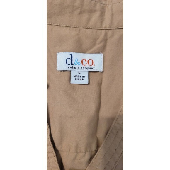 D & Co. Button-Up Camp Shirt Women Size Lar Brown Collared Roll Tab Long Sleeves - Picture 4 of 7